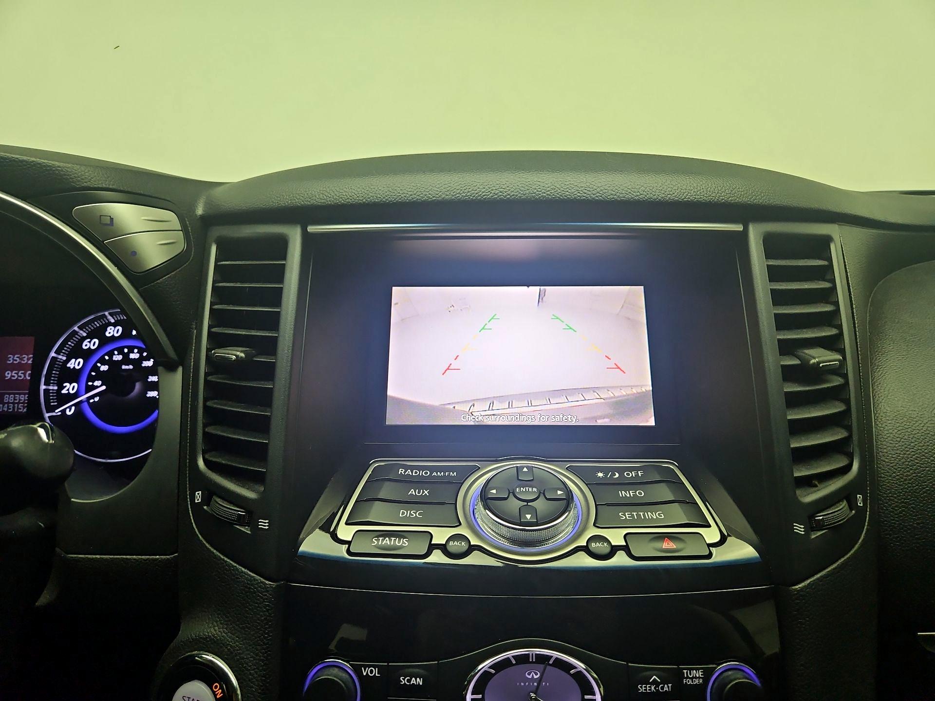 Thumbnail: 2014 INFINITI QX70 - 14
