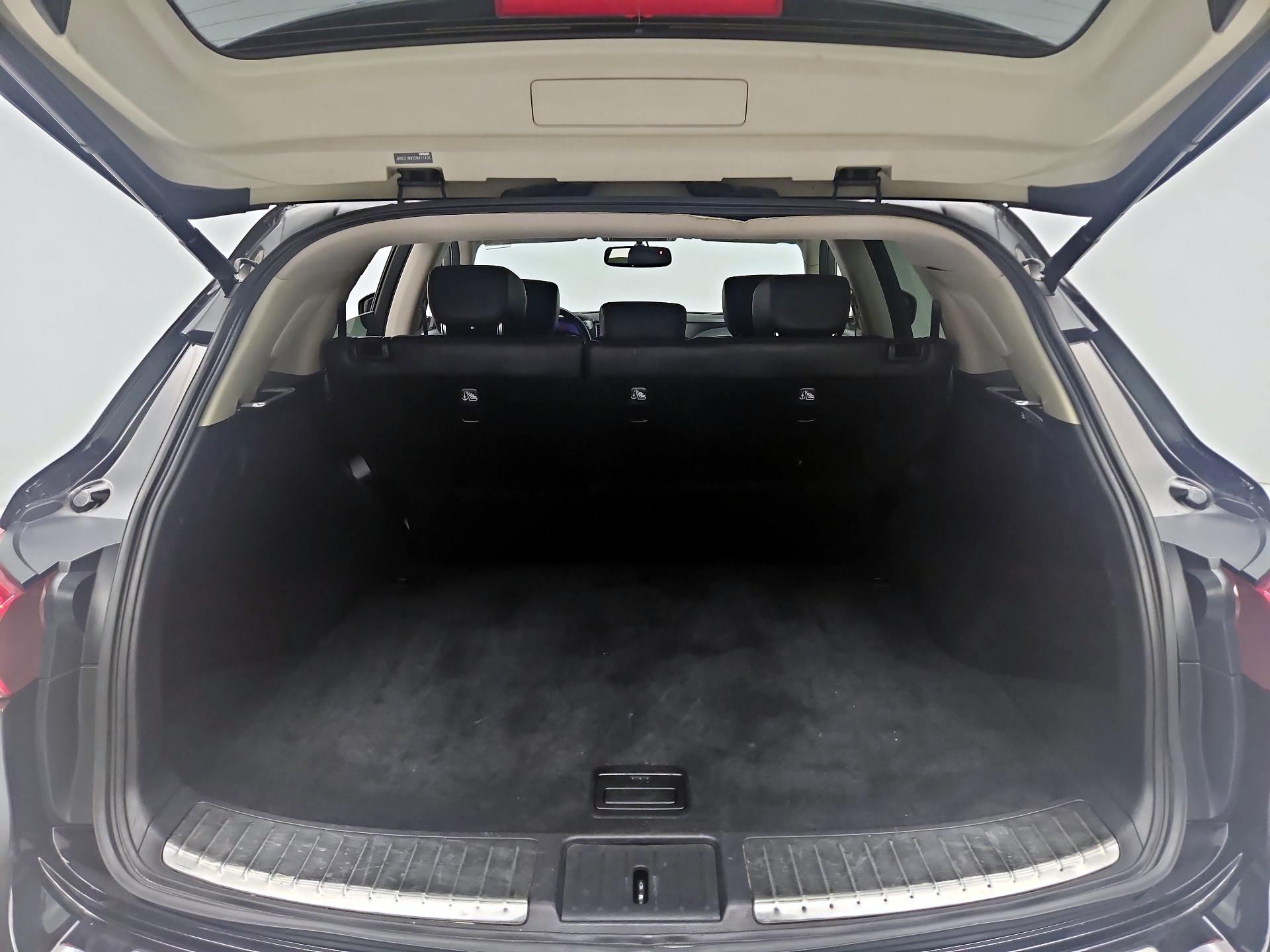 Thumbnail: 2014 INFINITI QX70 - 20