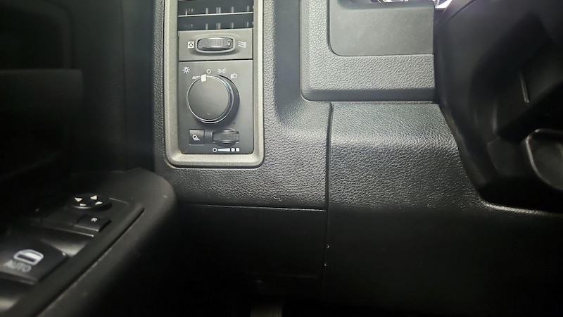 2015 RAM 1500 Tradesman 13