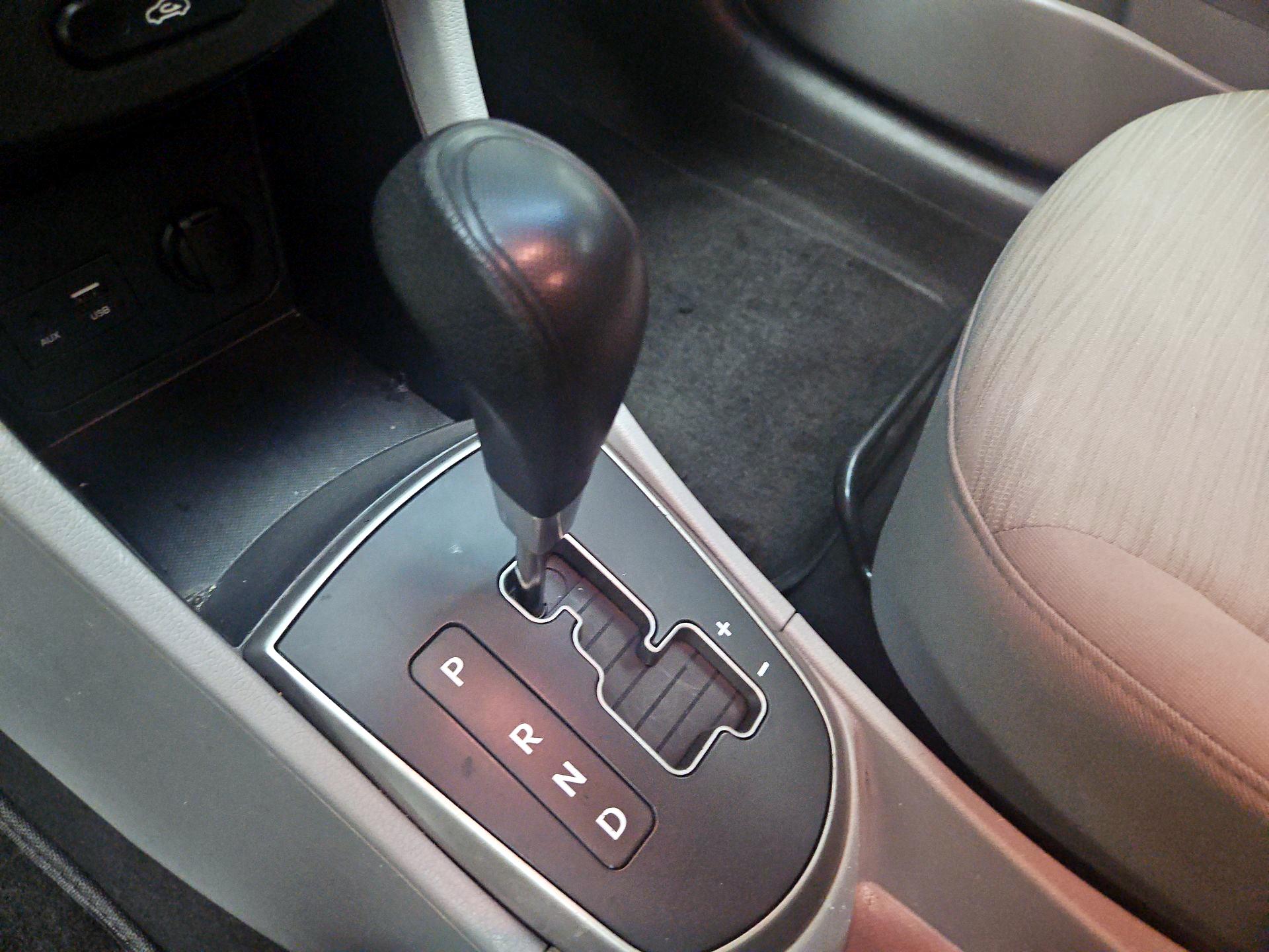 Thumbnail: 2016 Hyundai Accent - 16
