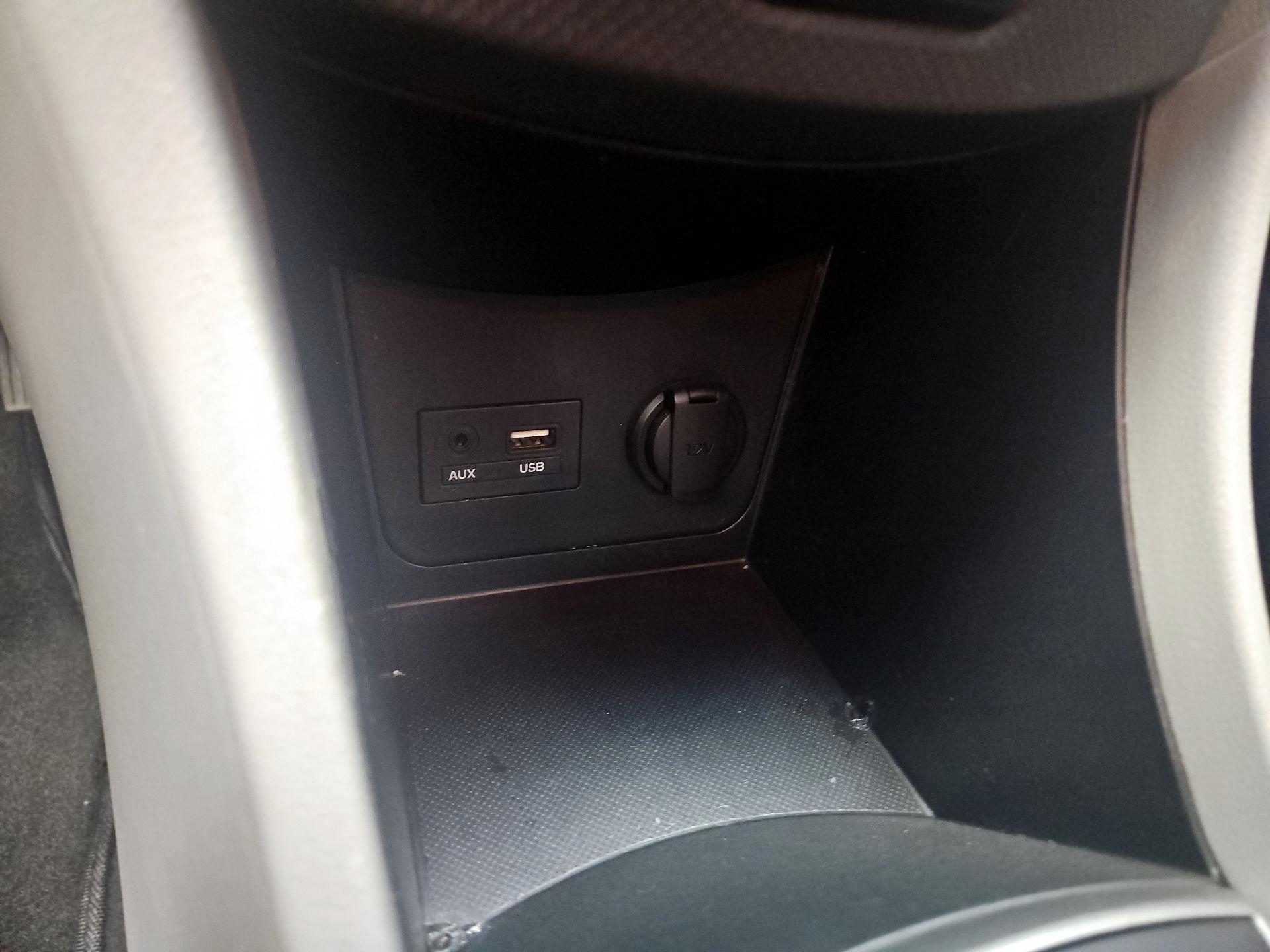 Thumbnail: 2016 Hyundai Accent - 17