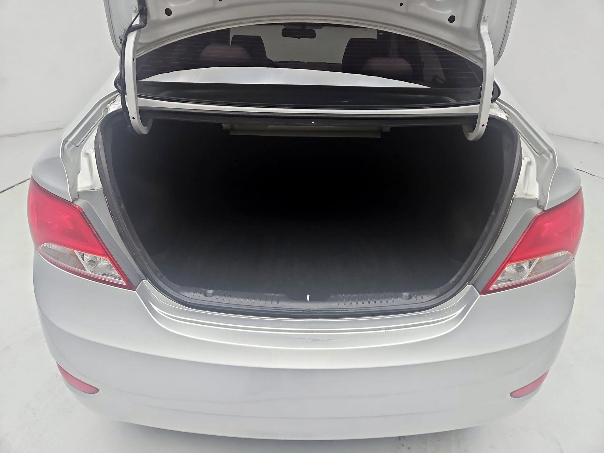 Thumbnail: 2016 Hyundai Accent - 19