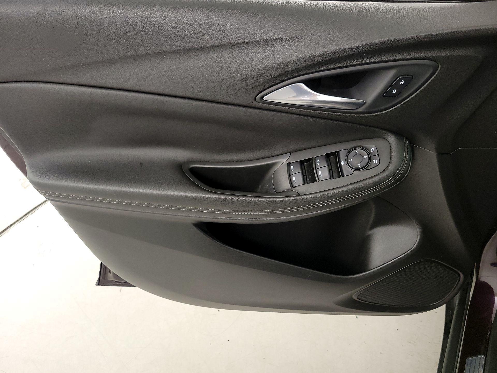 Thumbnail: 2020 Buick Encore GX - 12