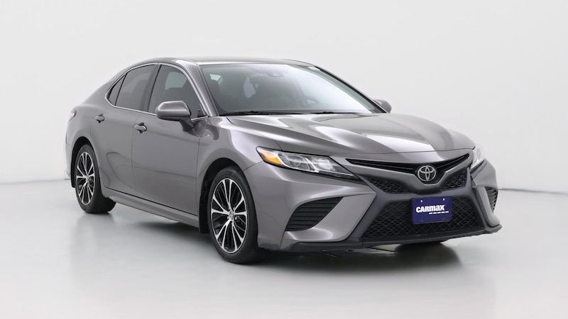 2019 Toyota Camry SE Hero Image
