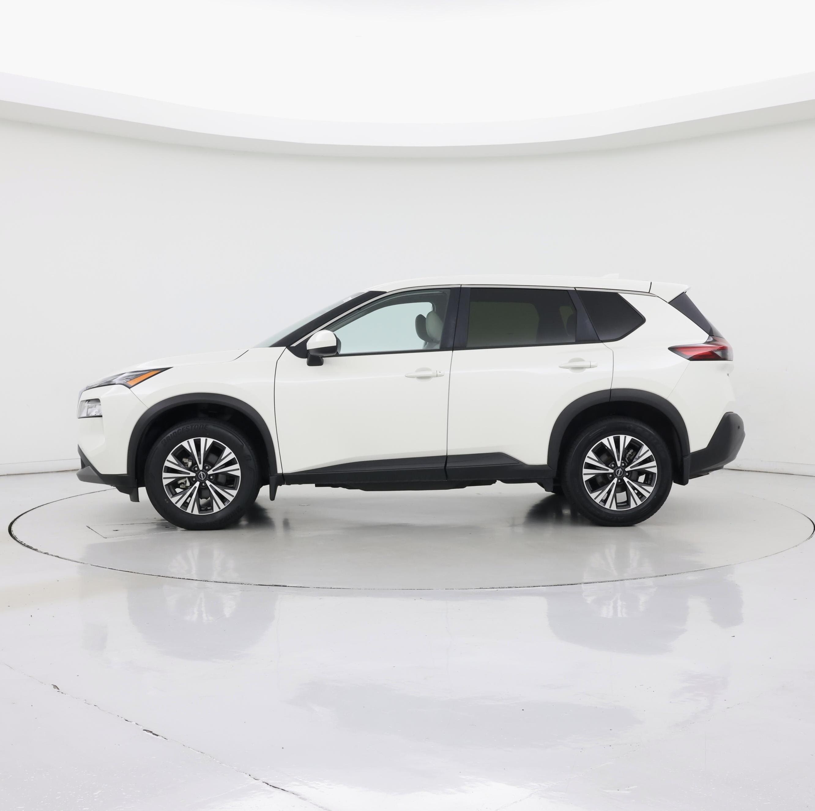 Thumbnail: 2023 Nissan Rogue - 3
