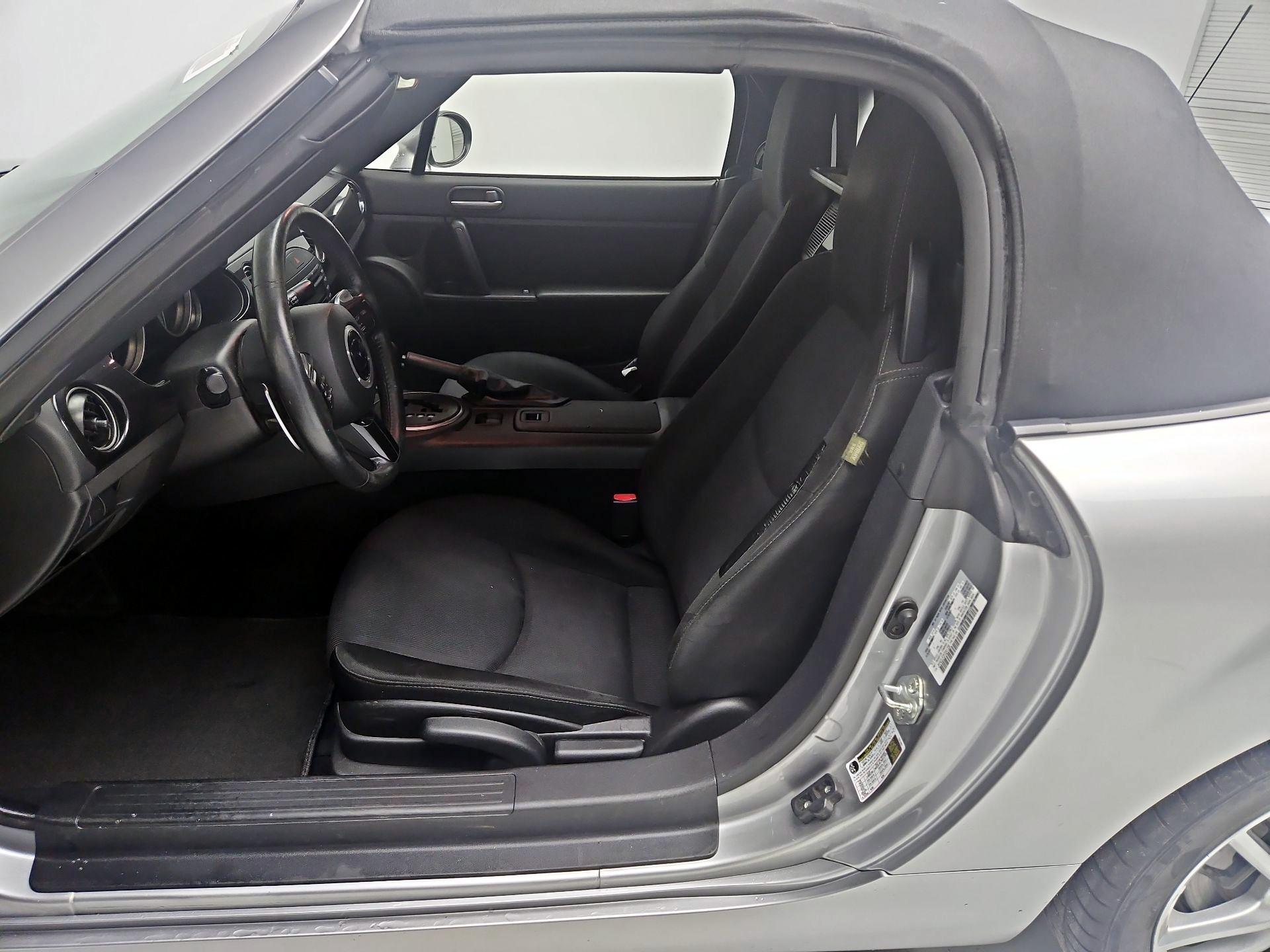 Thumbnail: 2015 Mazda MX-5 Miata - 11