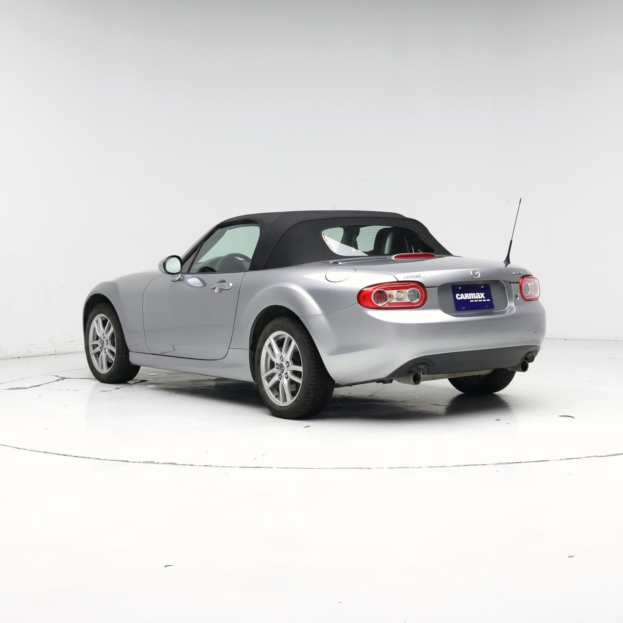 Thumbnail: 2015 Mazda MX-5 Miata - 2