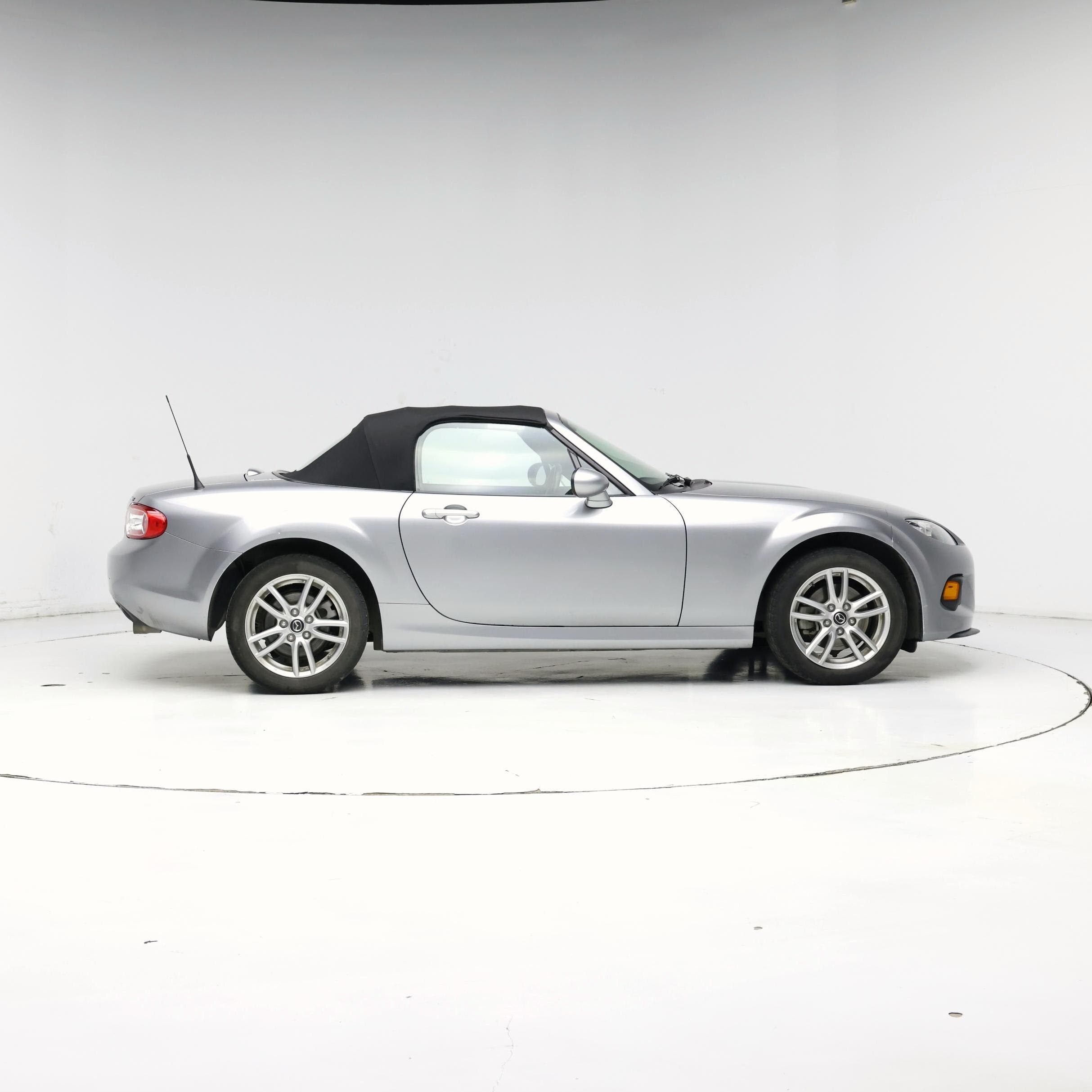 Thumbnail: 2015 Mazda MX-5 Miata - 7