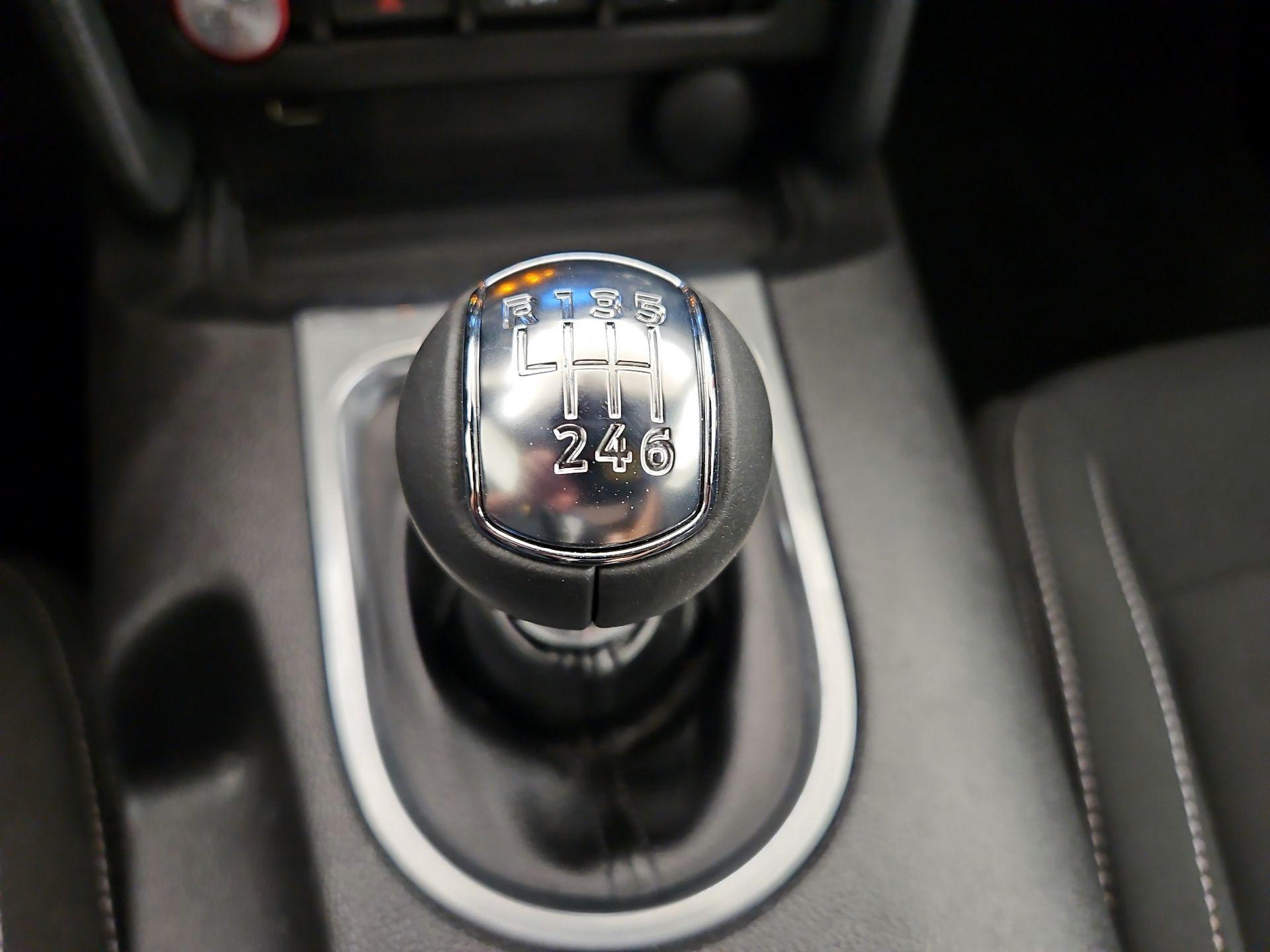 Thumbnail: 2019 Ford Mustang - 17