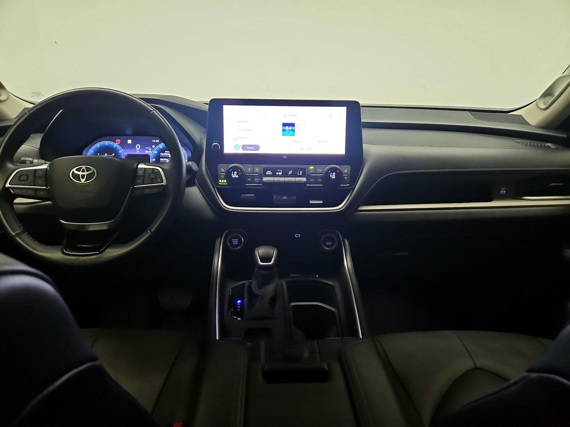 Thumbnail: 2024 Toyota Grand Highlander - 9