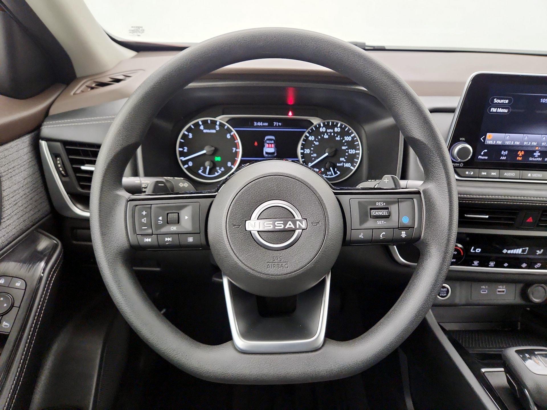 Thumbnail: 2023 Nissan Rogue - 10