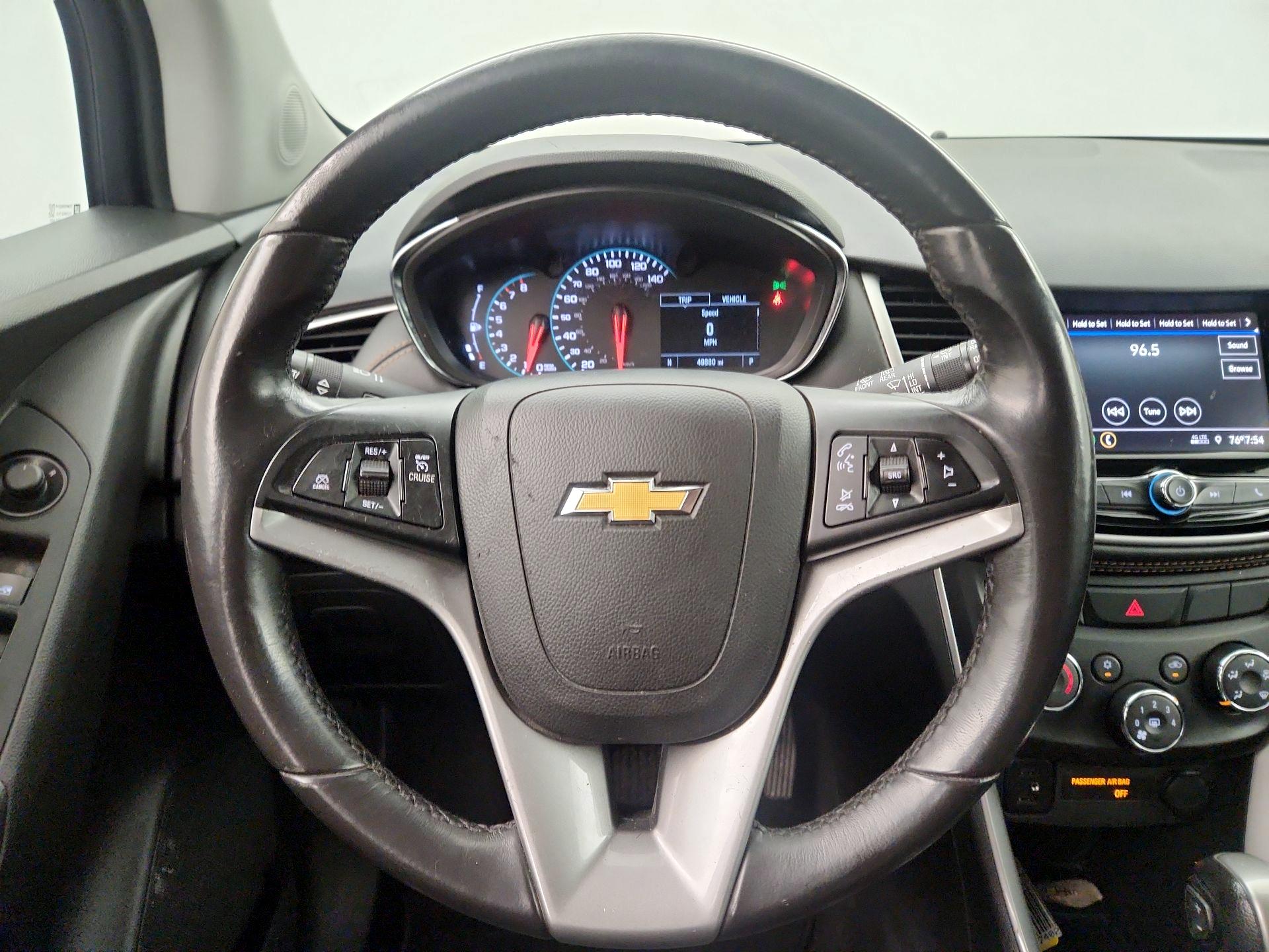 Thumbnail: 2022 Chevrolet Trax - 10