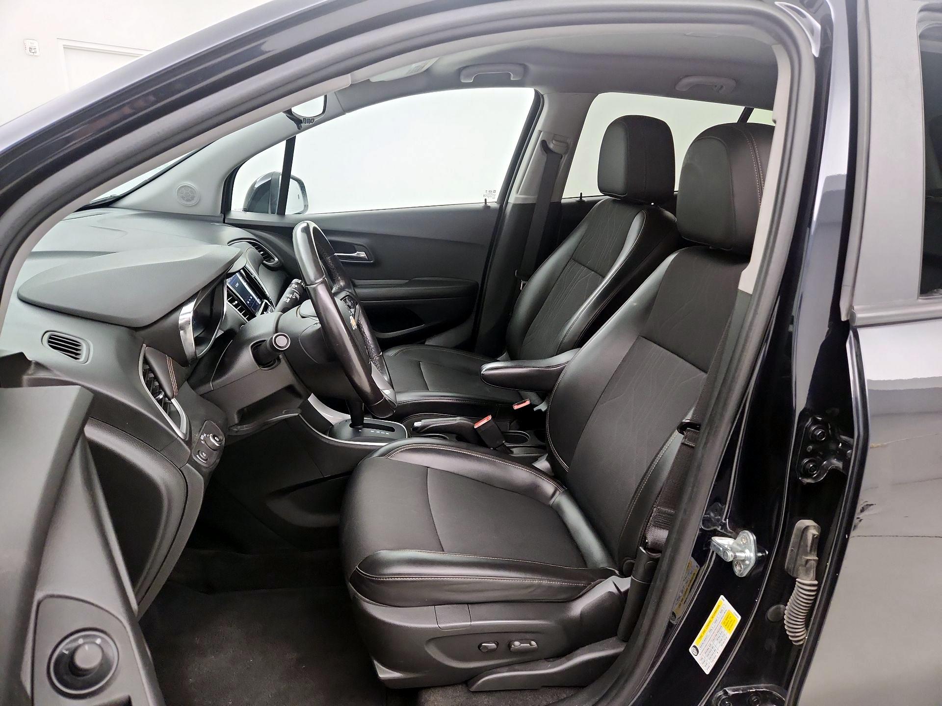 Thumbnail: 2022 Chevrolet Trax - 11