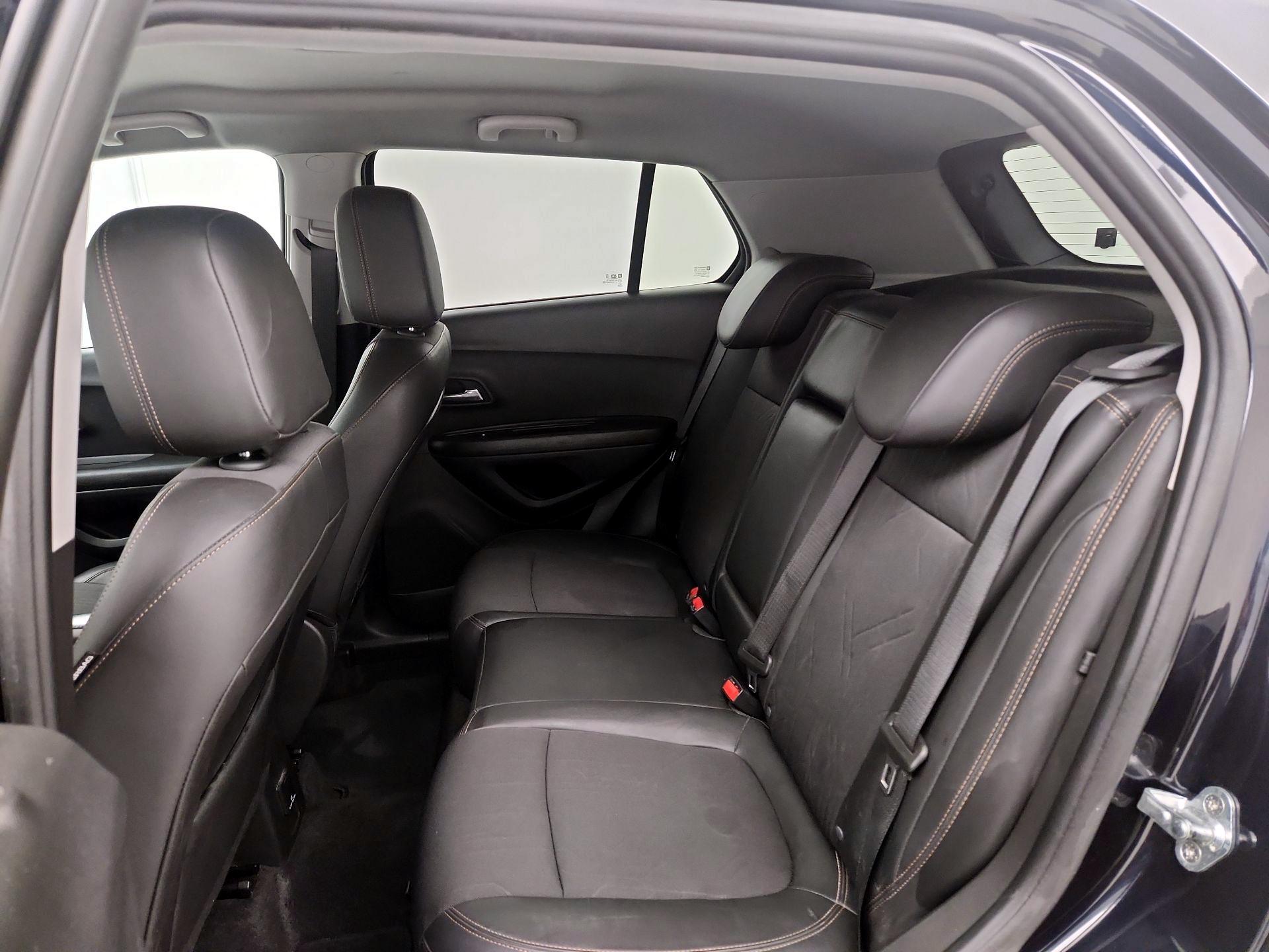 Thumbnail: 2022 Chevrolet Trax - 18