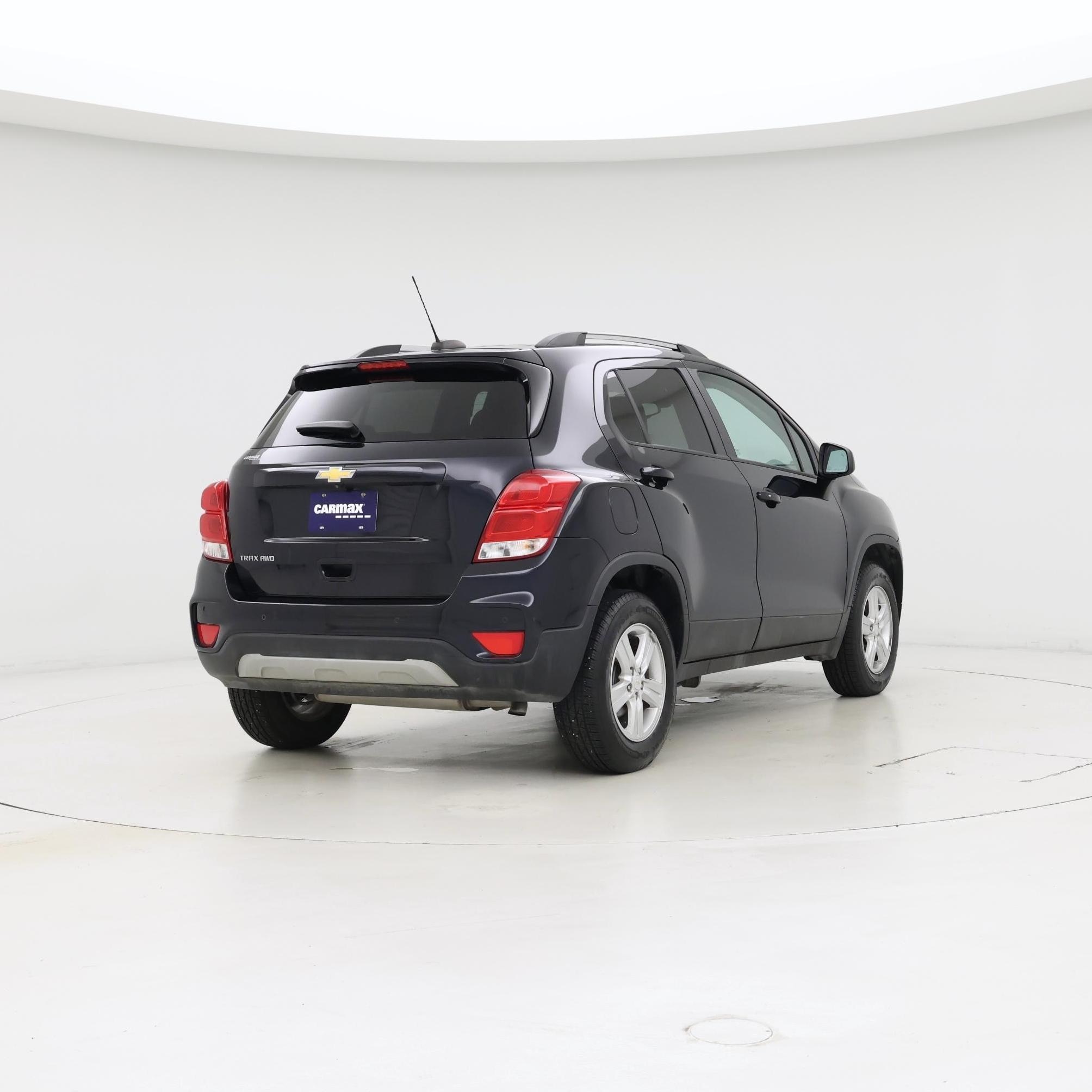 Thumbnail: 2022 Chevrolet Trax - 8