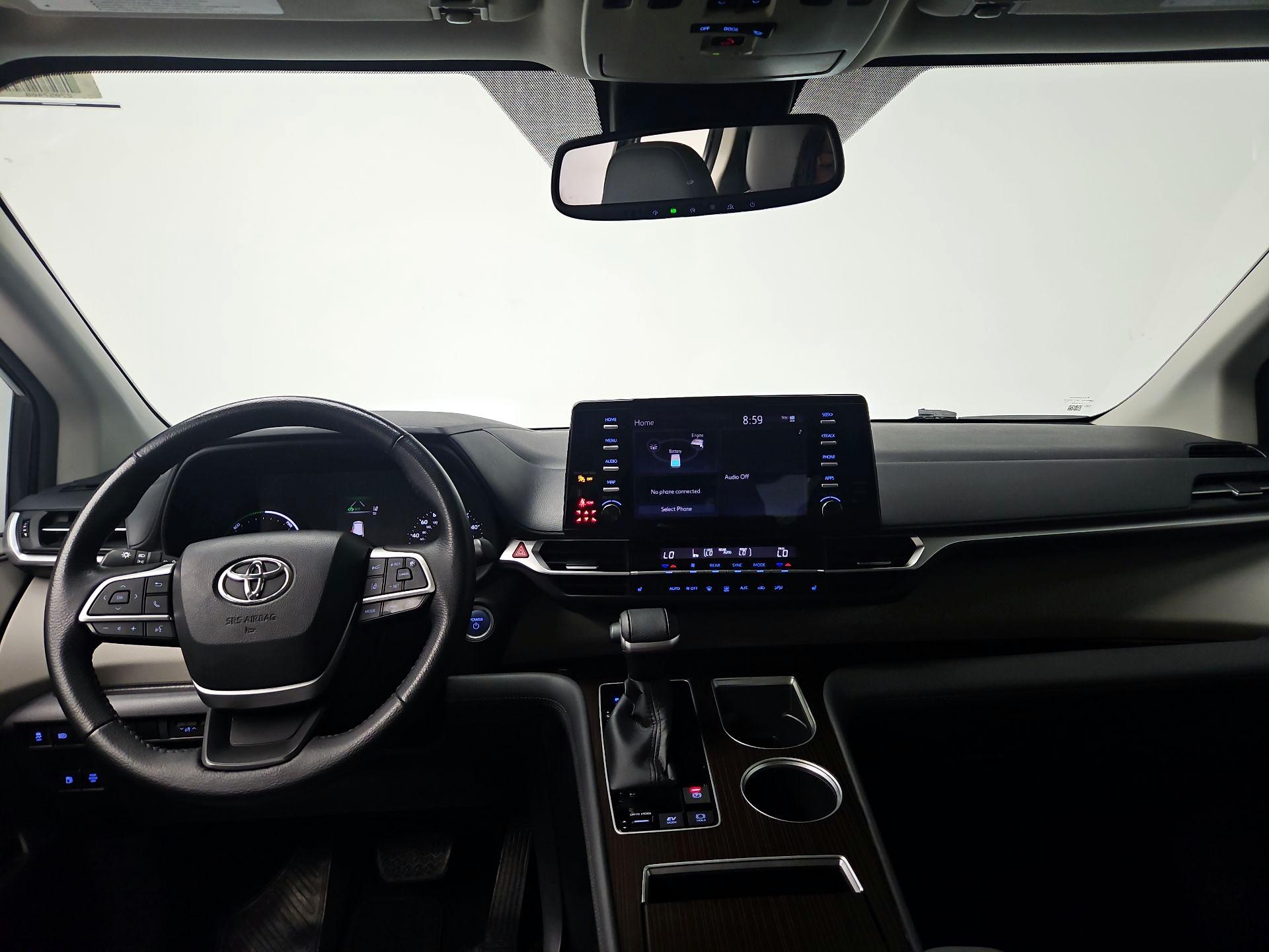 Thumbnail: 2021 Toyota Sienna - 9