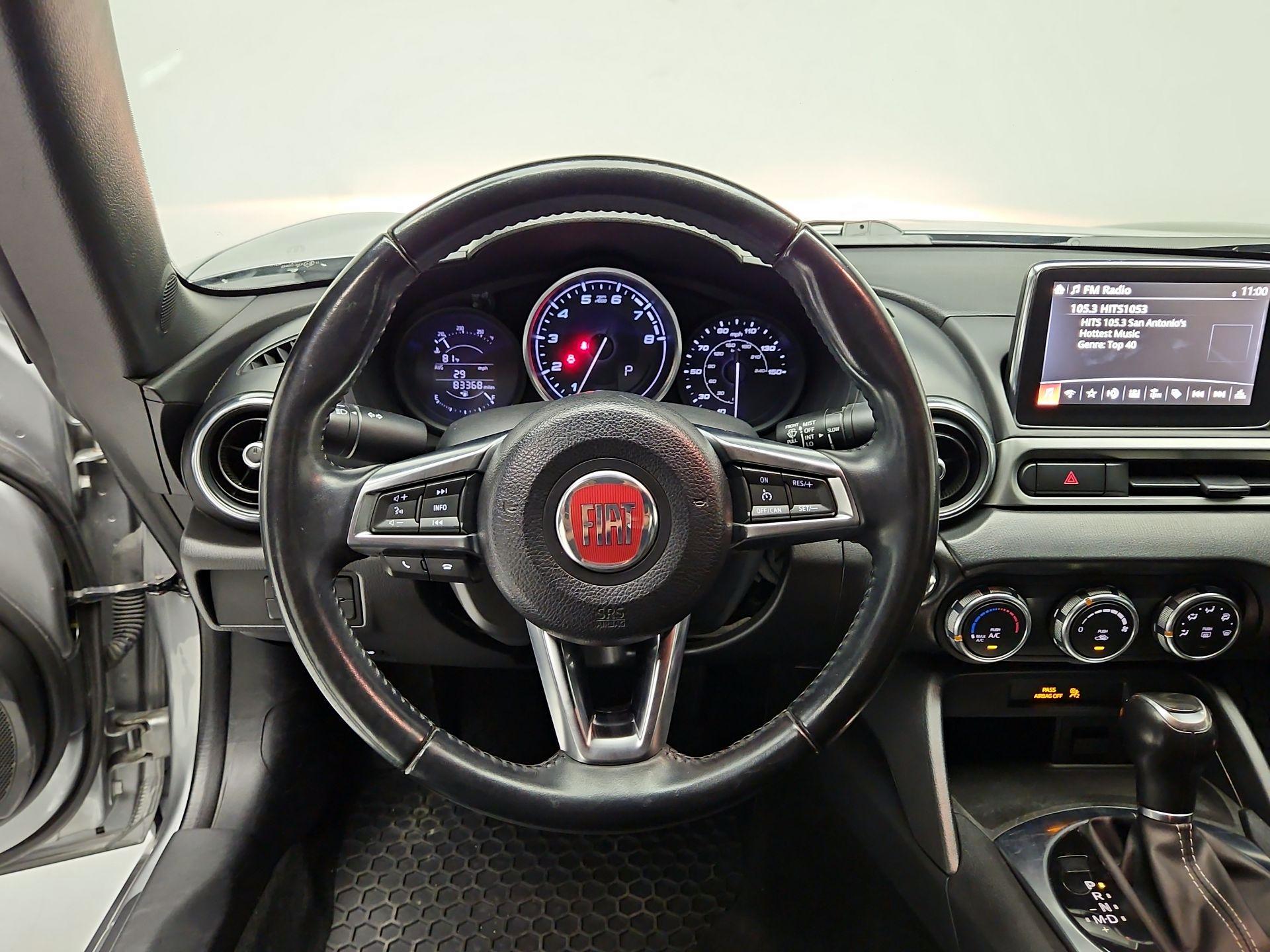 Thumbnail: 2017 Fiat 124 Spider - 10