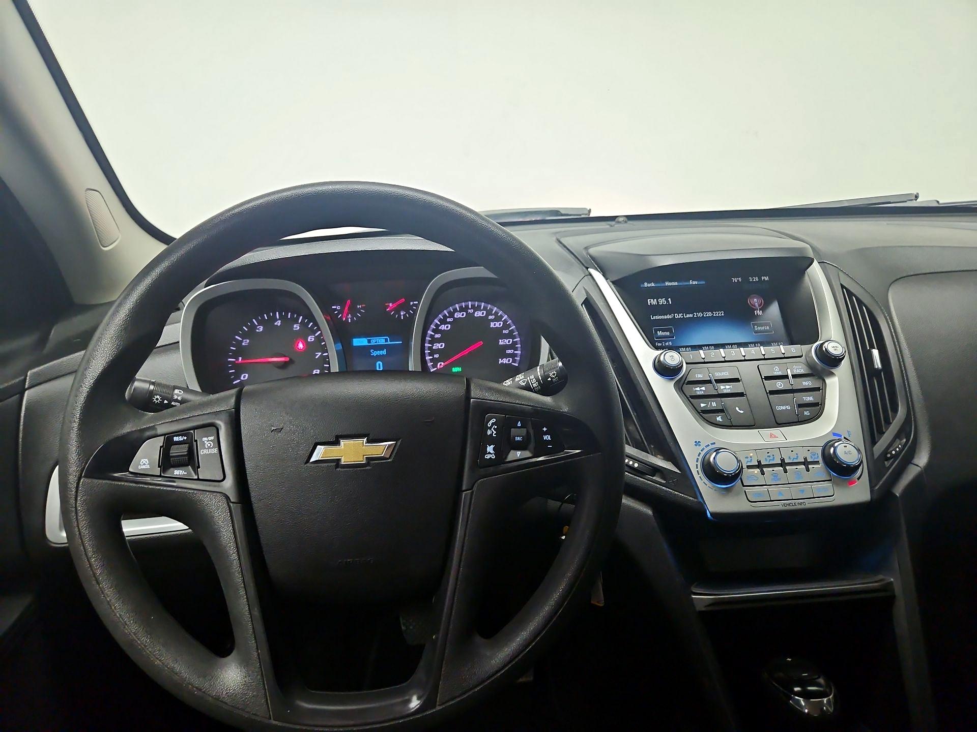 Thumbnail: 2017 Chevrolet Equinox - 10