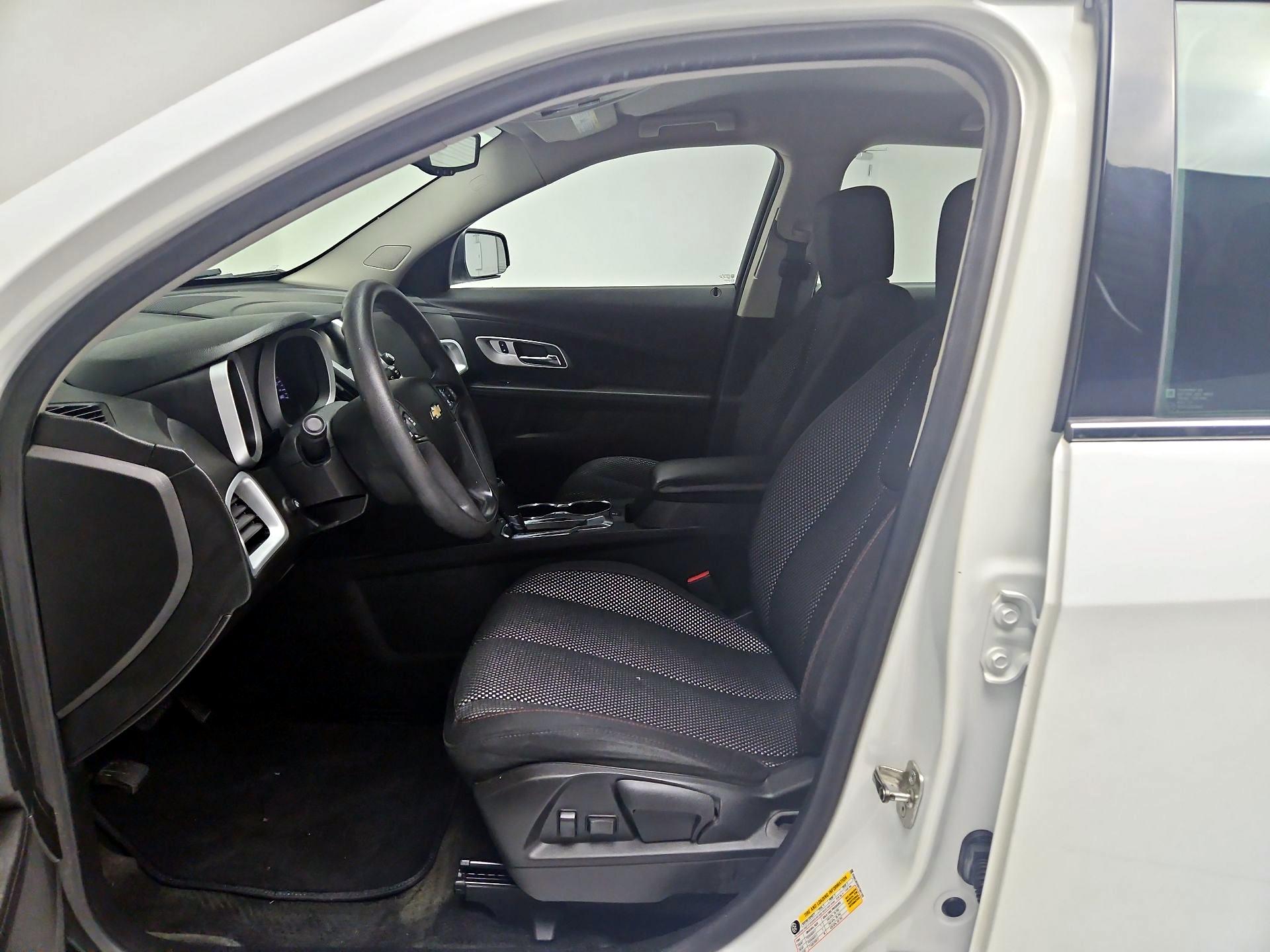 Thumbnail: 2017 Chevrolet Equinox - 11