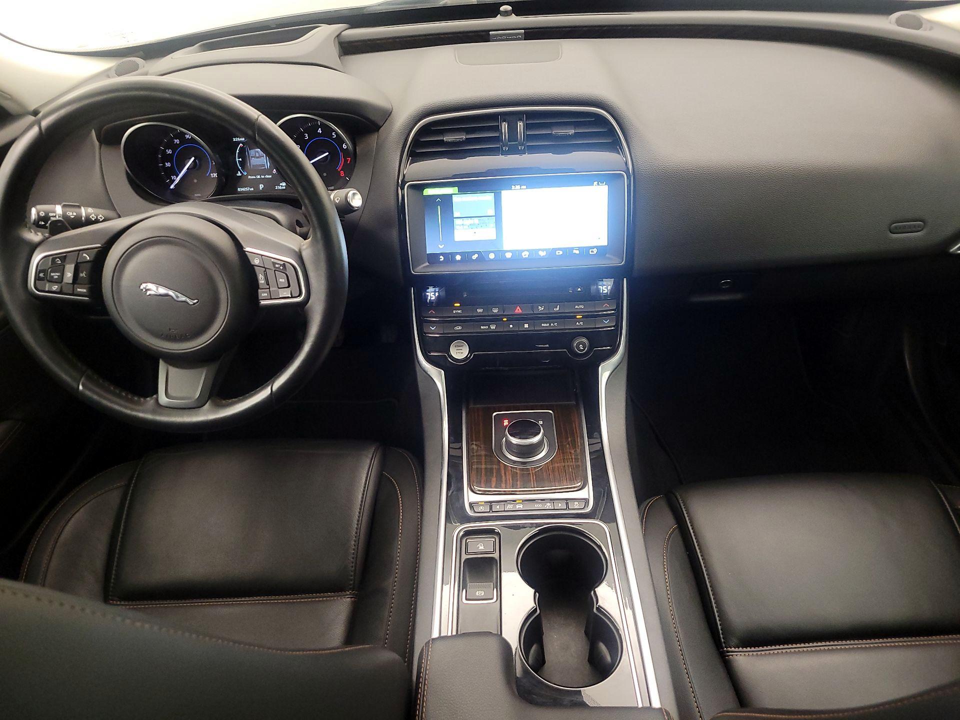 Thumbnail: 2017 Jaguar XE - 9