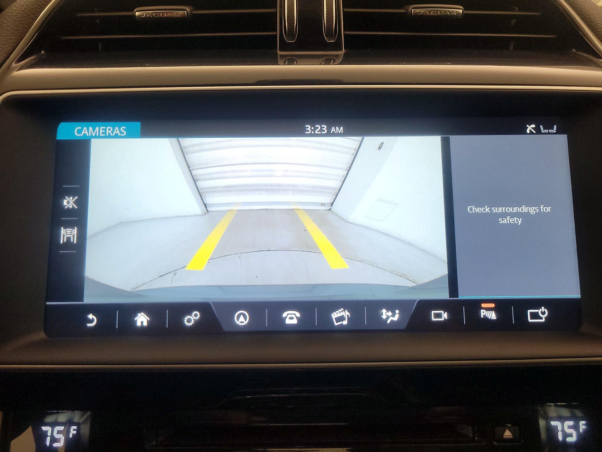 Thumbnail: 2017 Jaguar XE - 15