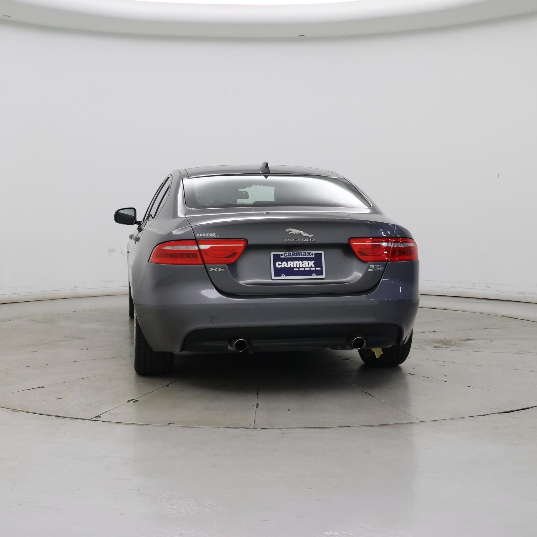 Thumbnail: 2017 Jaguar XE - 6