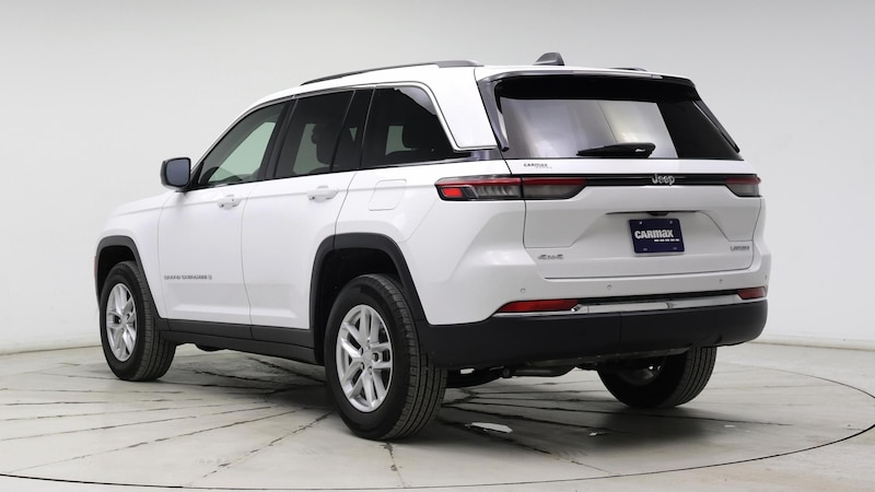 2023 Jeep Grand Cherokee Laredo 2