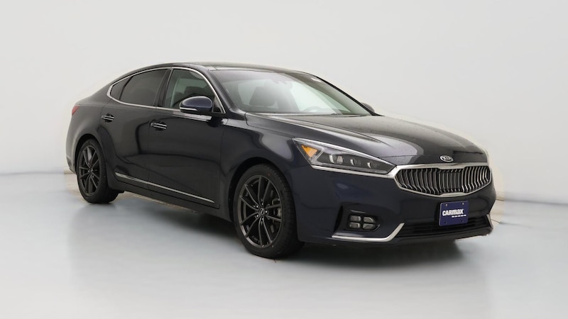 2019 Kia Cadenza Technology Hero Image