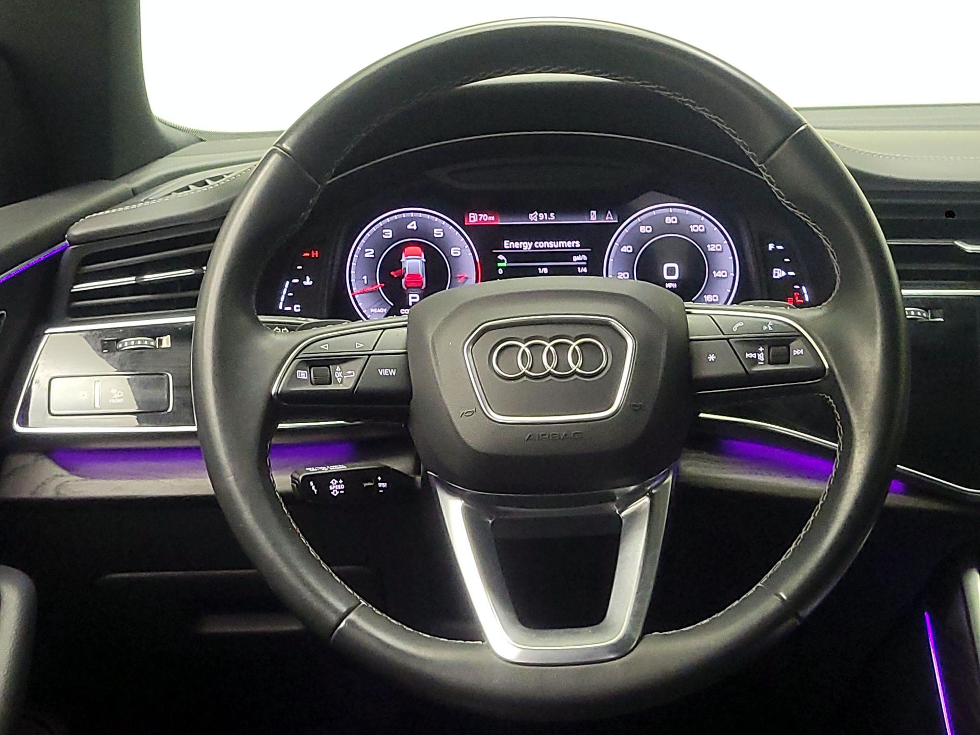 Thumbnail: 2021 Audi Q8 - 10
