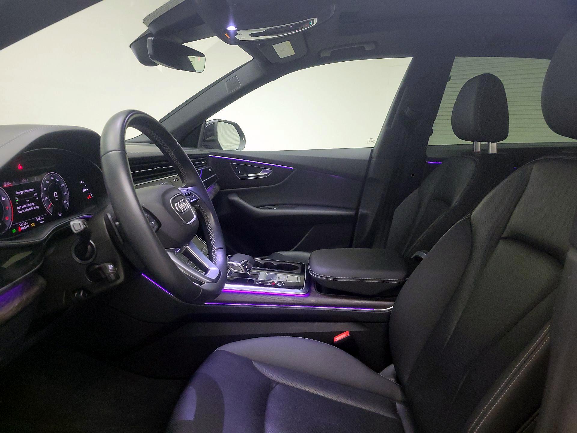 Thumbnail: 2021 Audi Q8 - 11