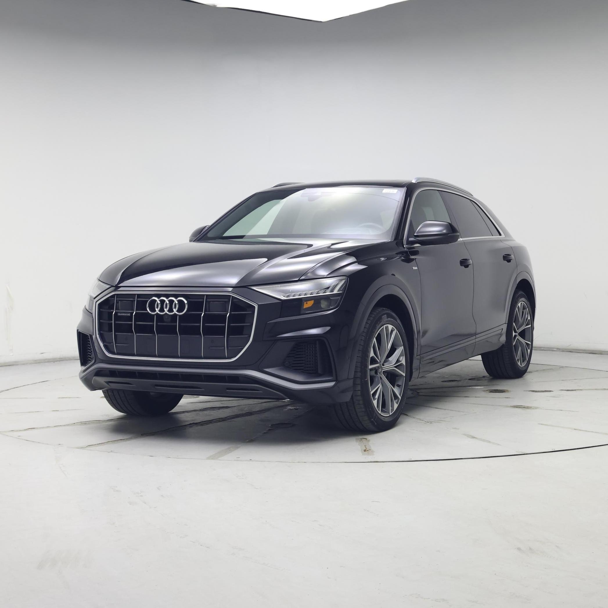 Thumbnail: 2021 Audi Q8 - 4
