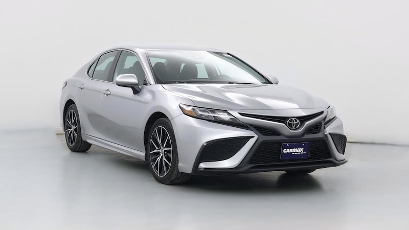 2021 Toyota Camry SE Hero Image