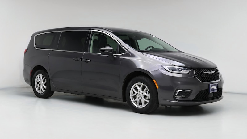 2023 Chrysler Pacifica Touring L Hero Image