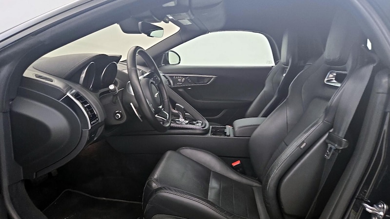 2020 Jaguar F-Type  11