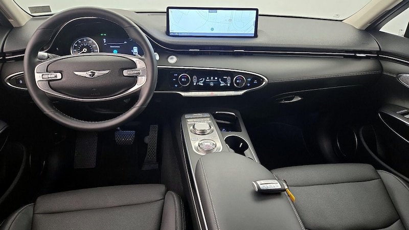 2022 Genesis GV70  9