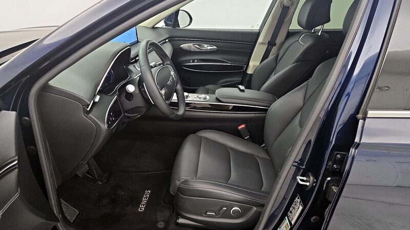 2022 Genesis GV70  11