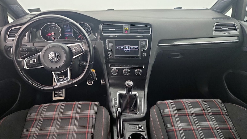 2017 Volkswagen Golf GTI S 9
