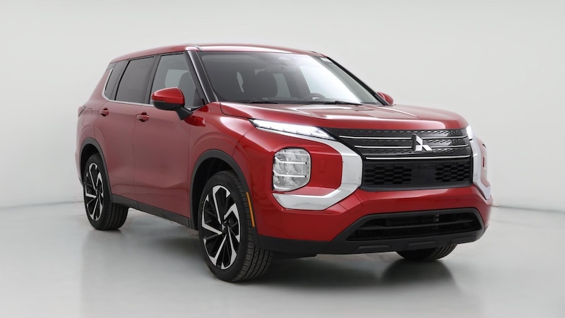 2022 Mitsubishi Outlander ES Hero Image