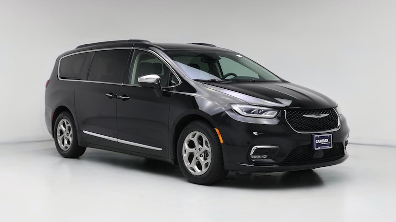 2022 Chrysler Pacifica Limited Hero Image