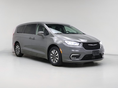 2022 Chrysler Pacifica Hybrid Touring L -
                Charlotte, NC