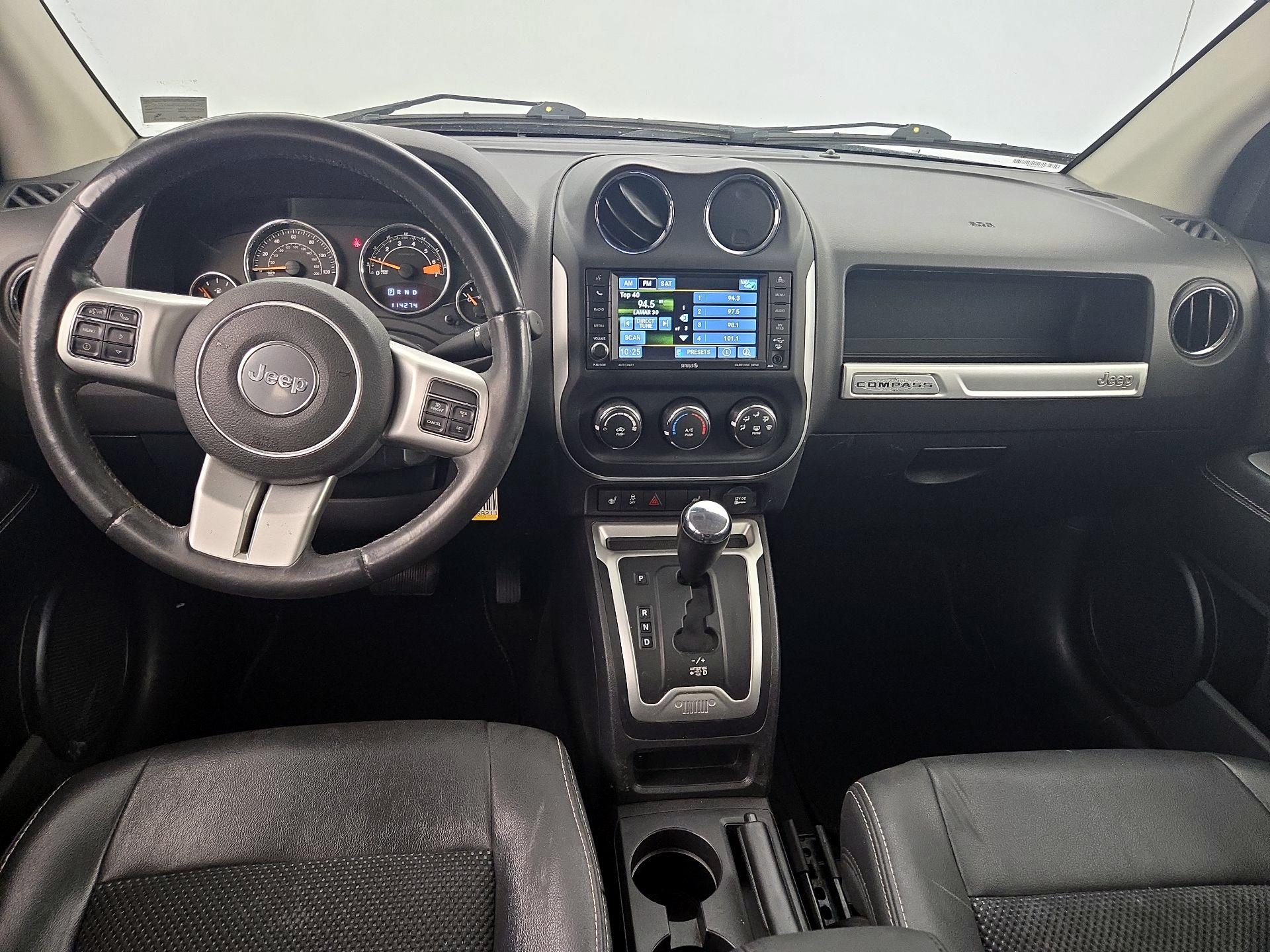 Thumbnail: 2016 Jeep Compass - 9