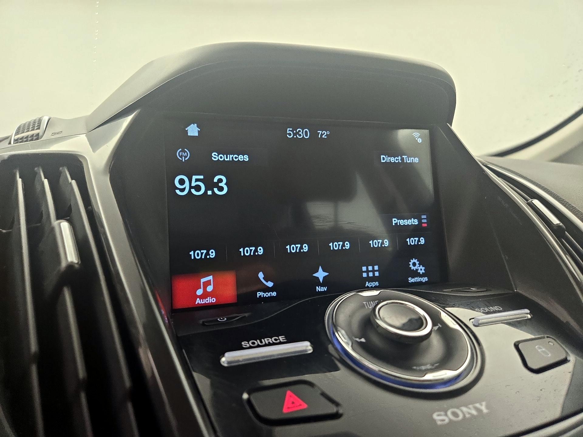 Thumbnail: 2016 Ford C-Max - 16