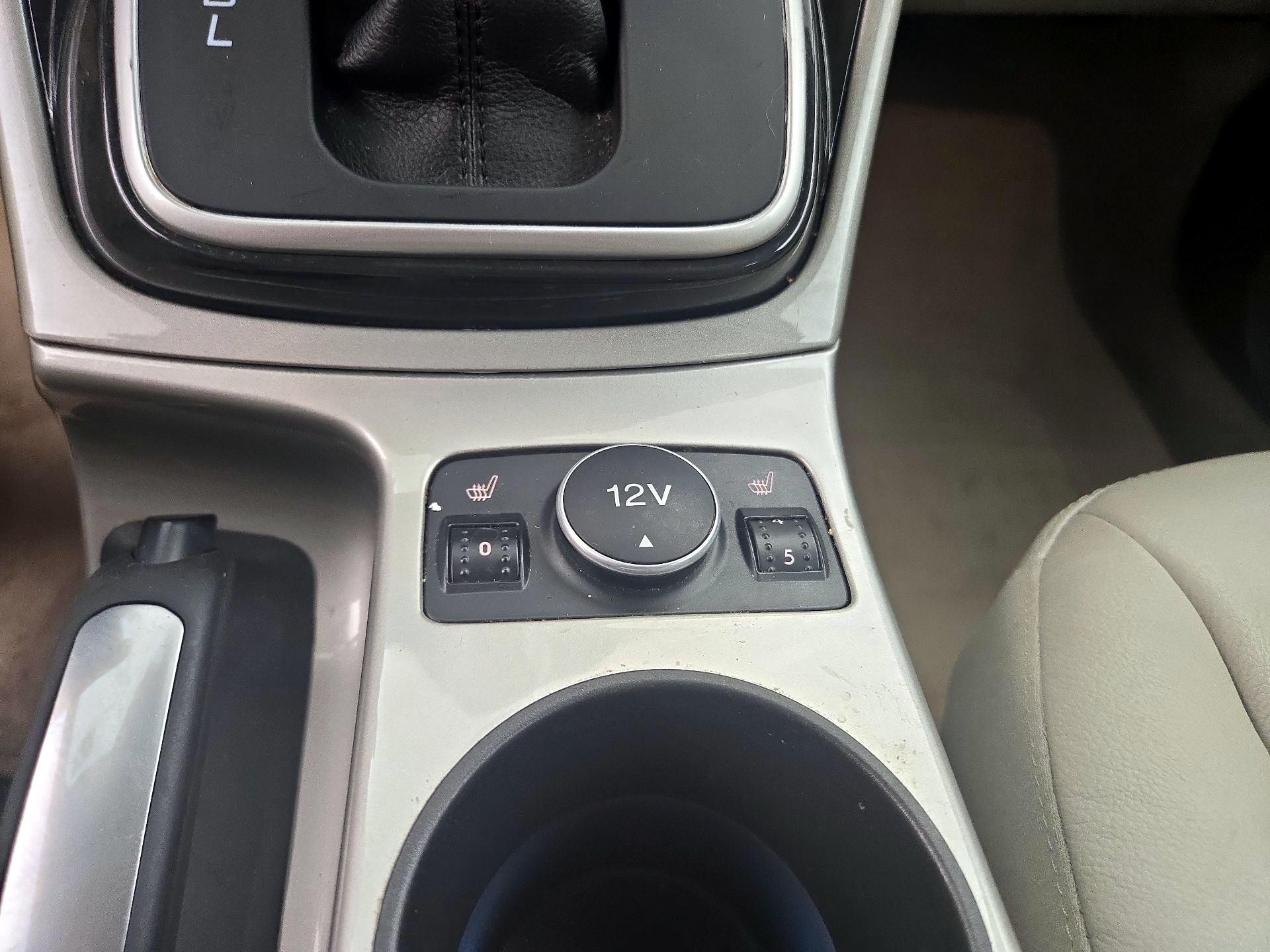 Thumbnail: 2016 Ford C-Max - 19