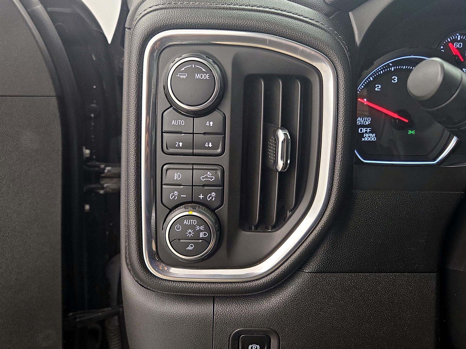 Thumbnail: 2021 Chevrolet Silverado 1500 - 13