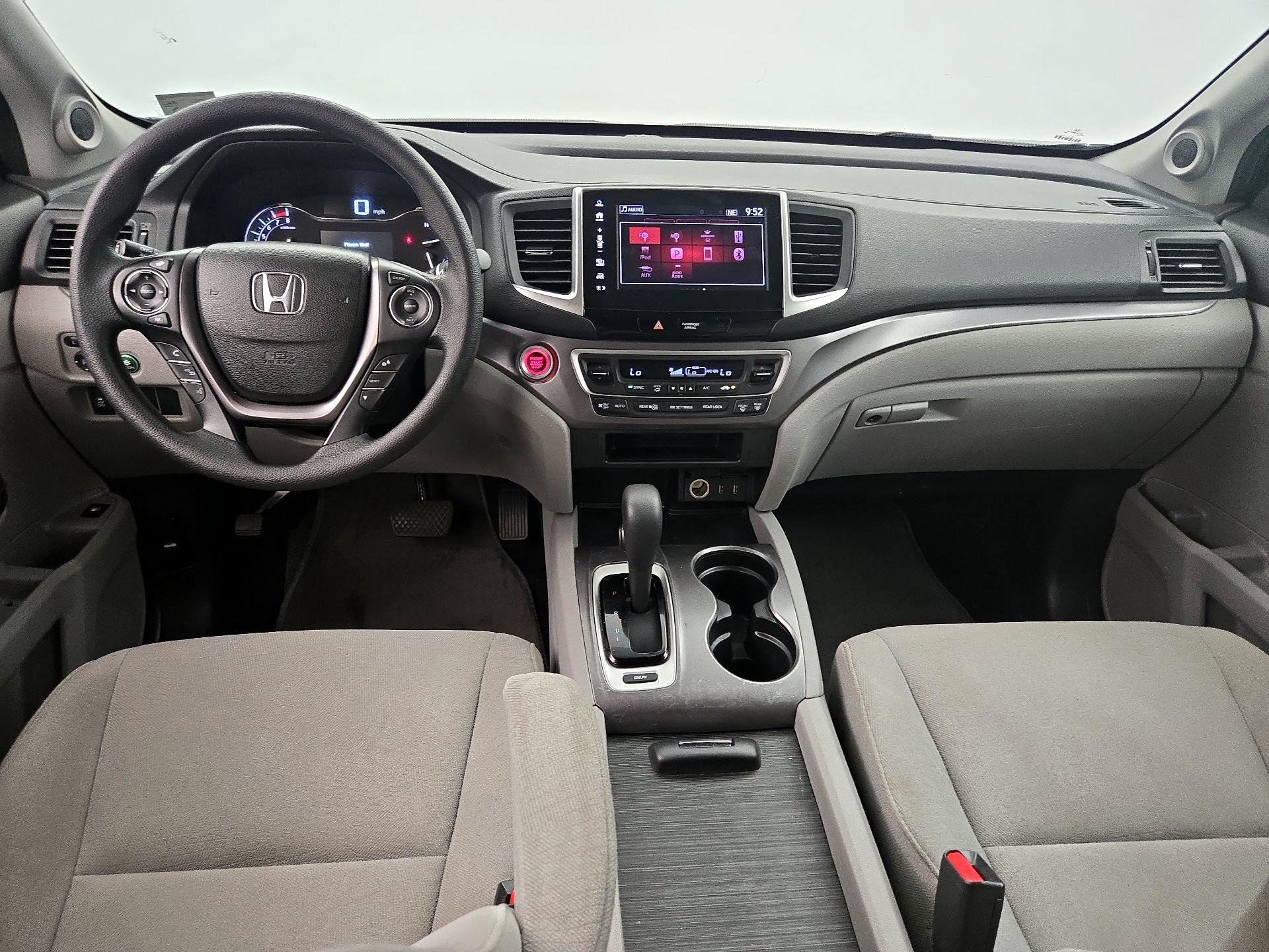 Thumbnail: 2018 Honda Pilot - 9