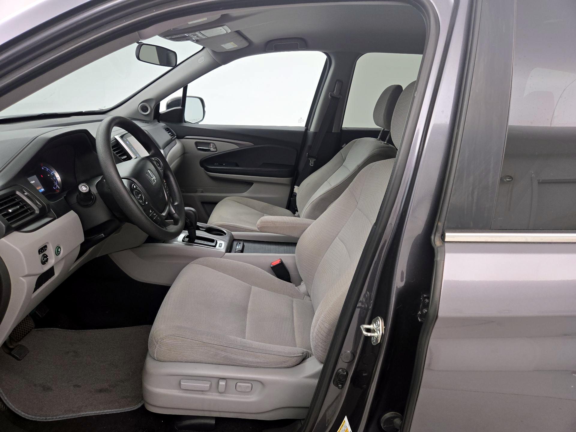 Thumbnail: 2018 Honda Pilot - 11