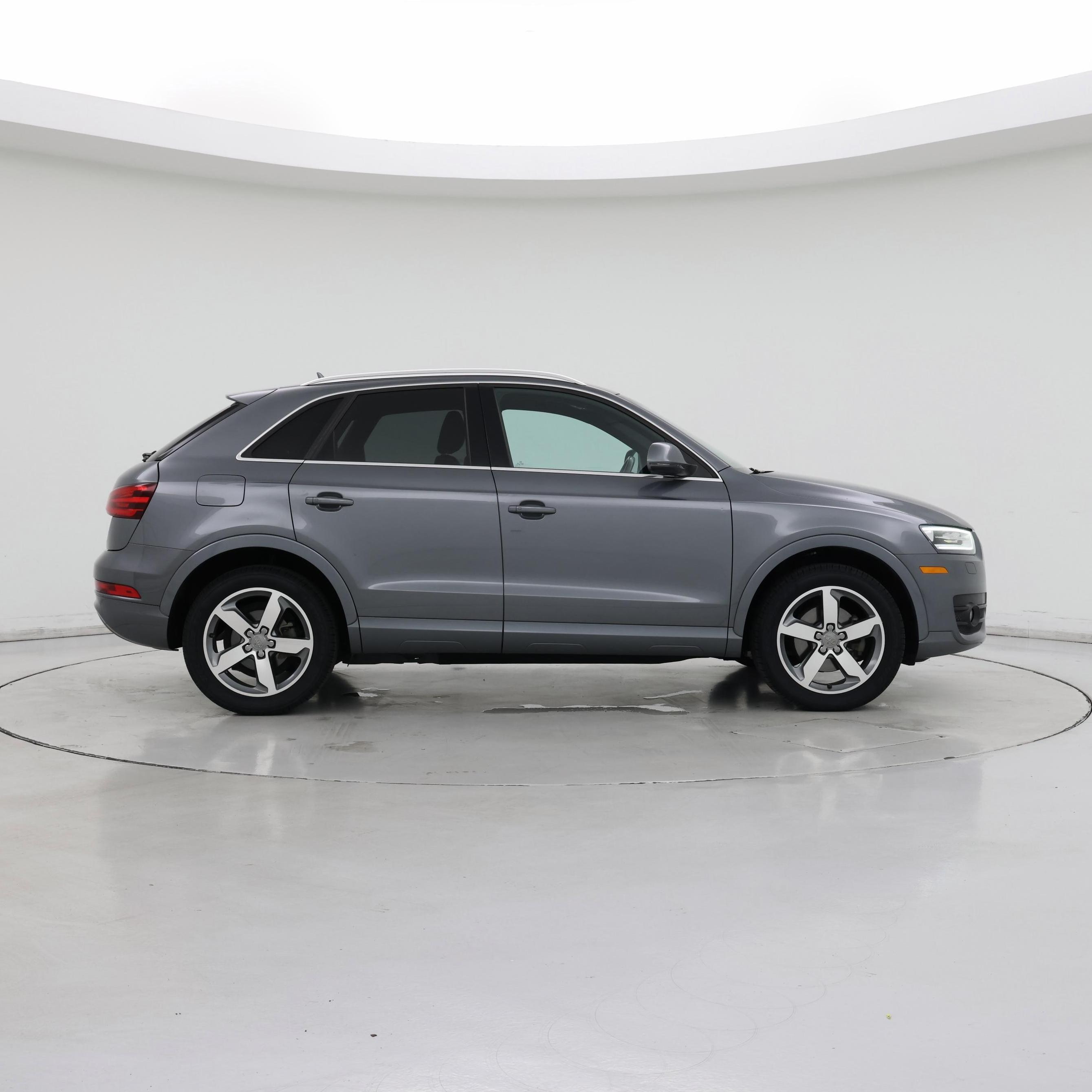 Thumbnail: 2015 Audi Q3 - 7