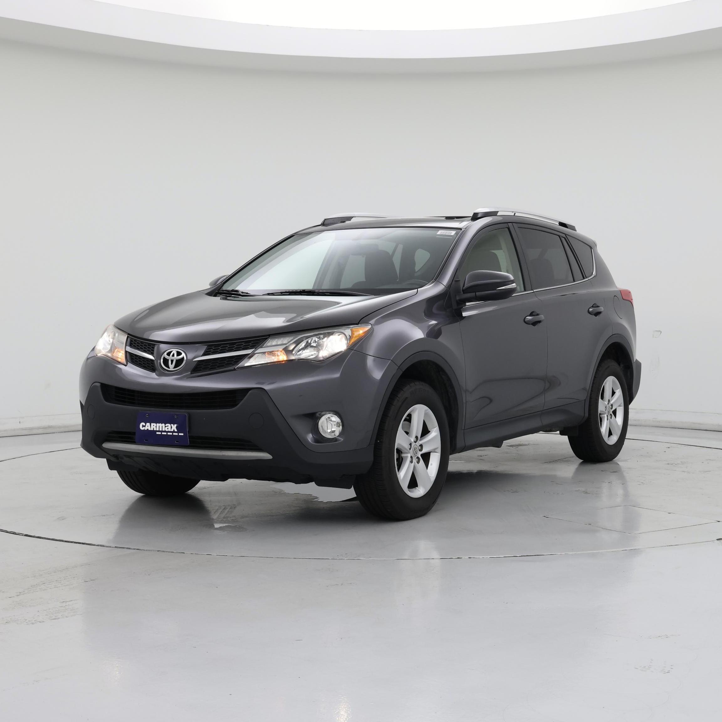 Thumbnail: 2013 Toyota RAV4 - 4