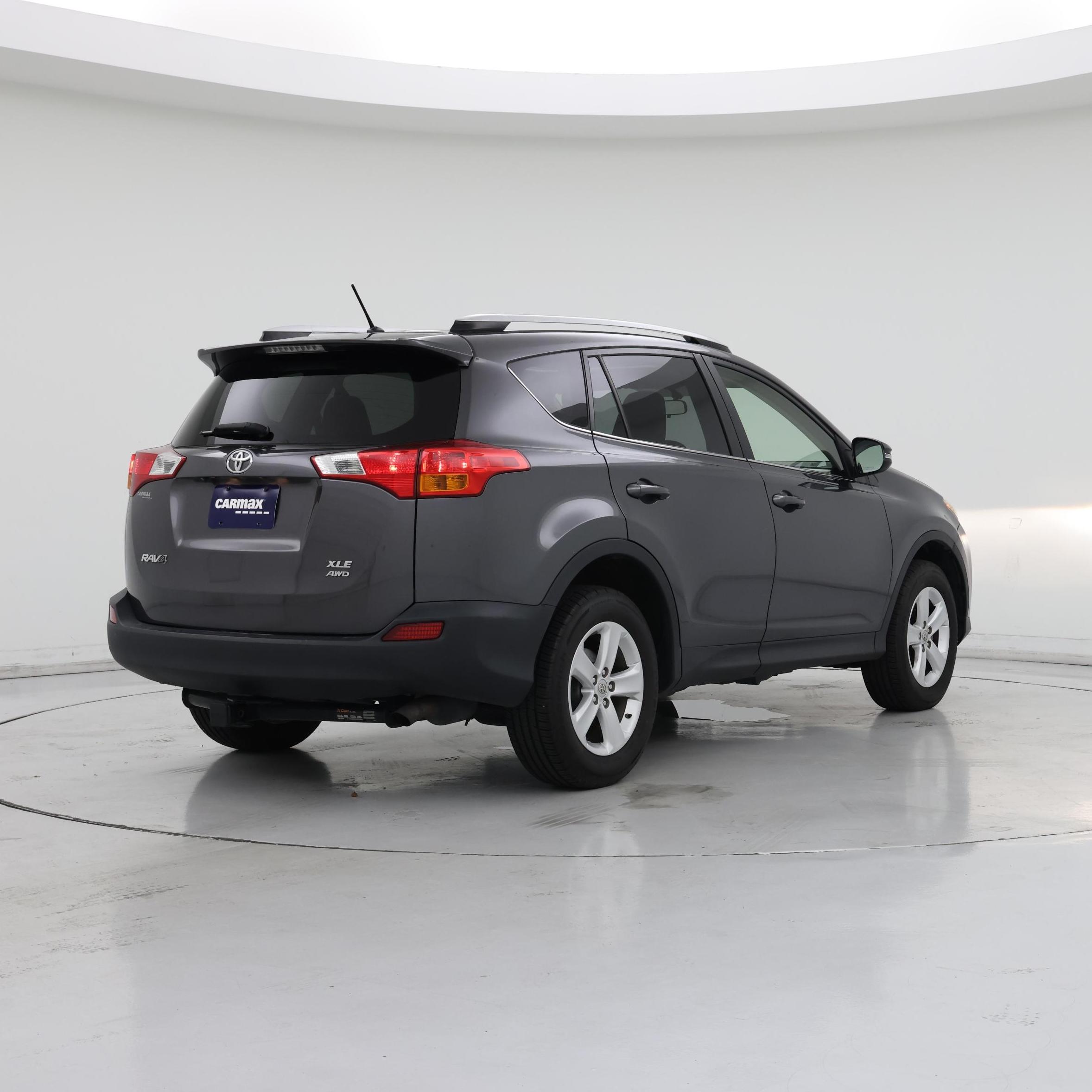 Thumbnail: 2013 Toyota RAV4 - 8