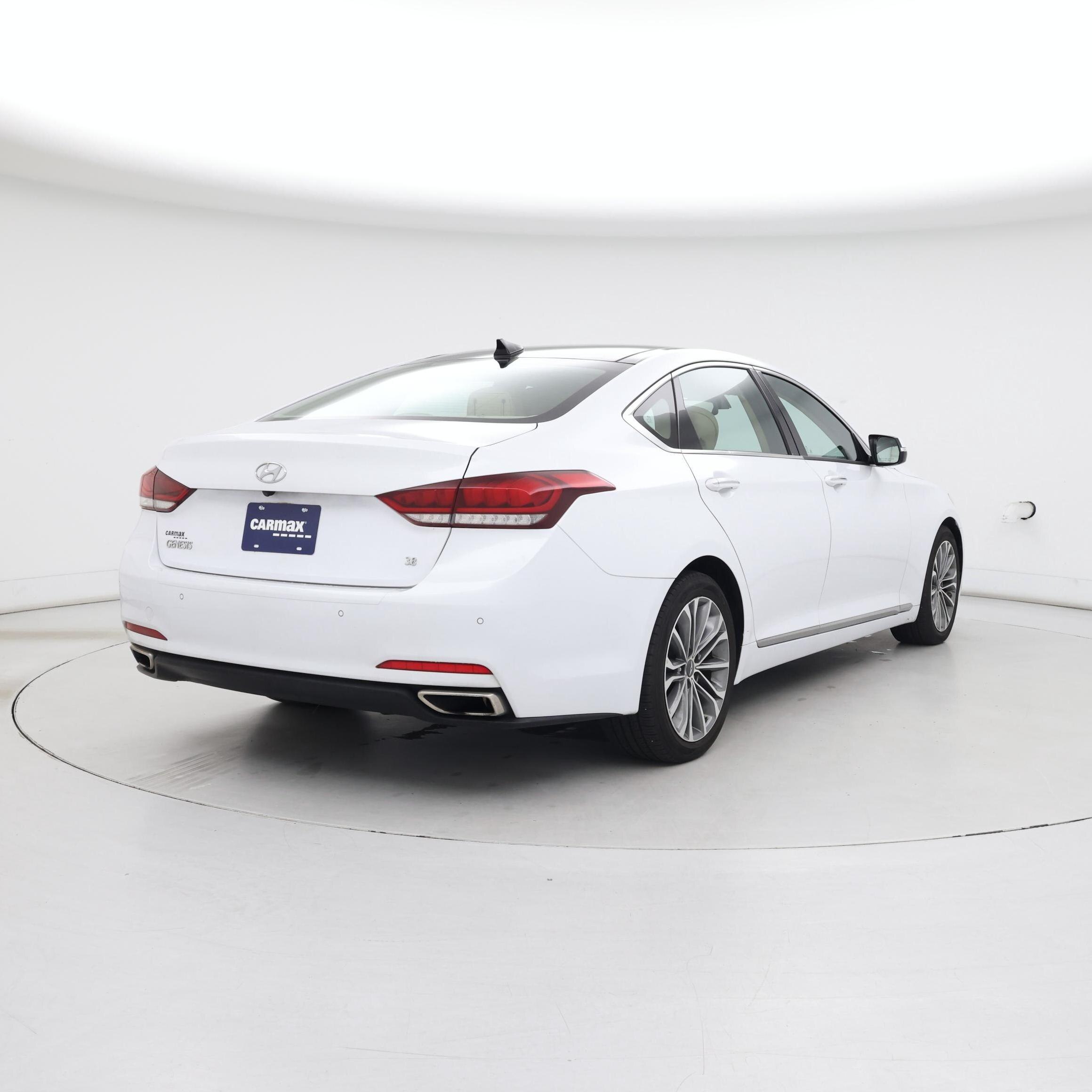 Thumbnail: 2016 Hyundai Genesis - 8